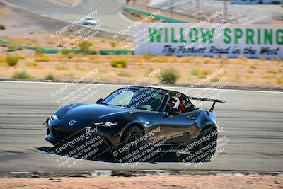 media/Oct-18-2025-Extreme Speed (Sat) [[d6d7e1fef1]]/Group 3 Purple/Session 2 (Turn 3)/